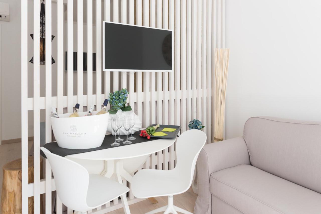 Mare Versus Luxury Suites Barletta Ngoại thất bức ảnh